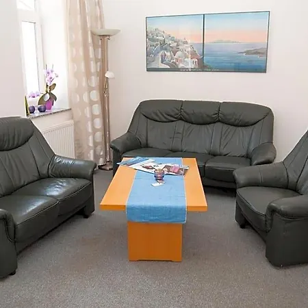 Neustadt Apartment *